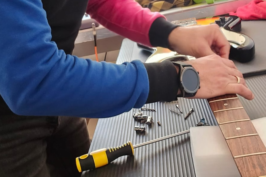 pulido de trastes guitarra